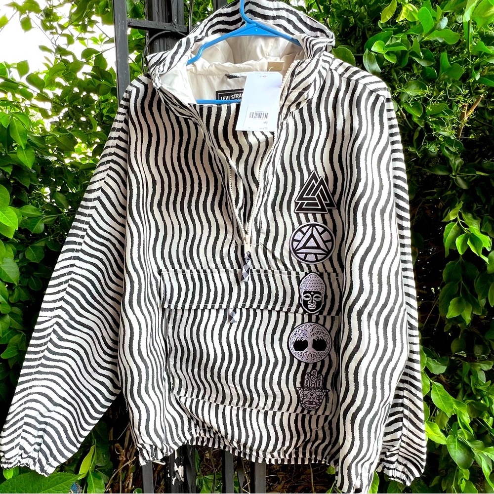 Levi Strauss water resistant pullover jacket M
